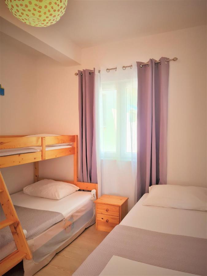 Apartment In Murter Eksteriør bilde