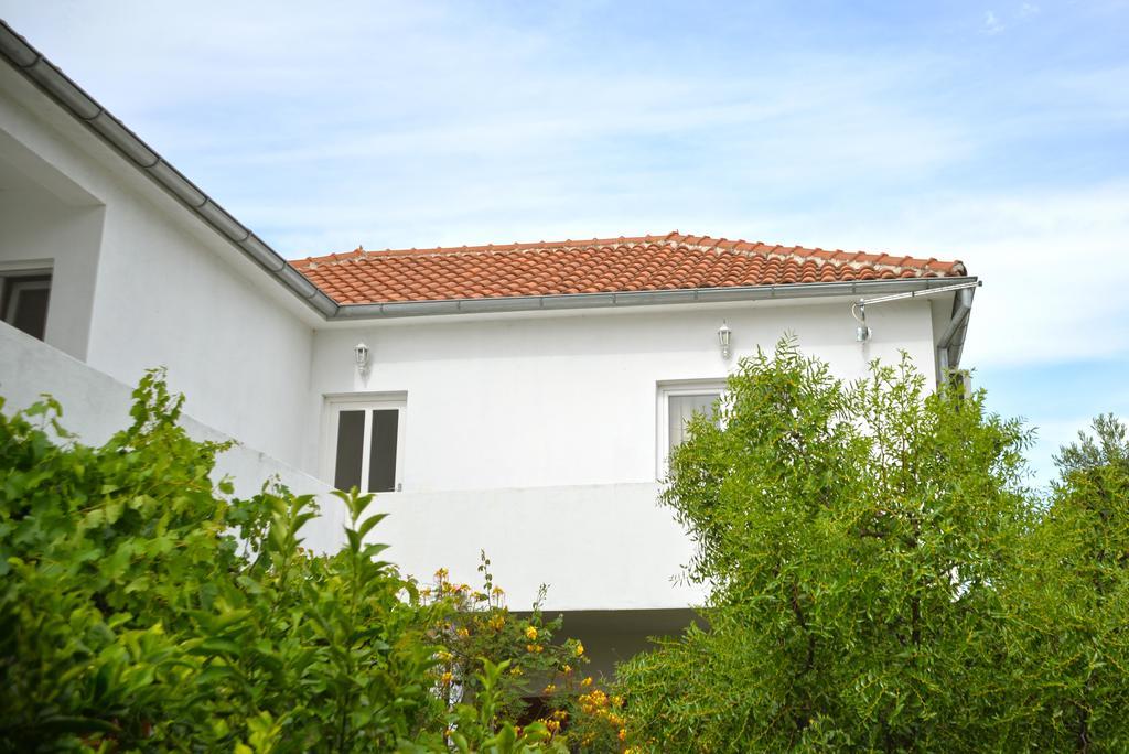 Apartment In Murter Eksteriør bilde